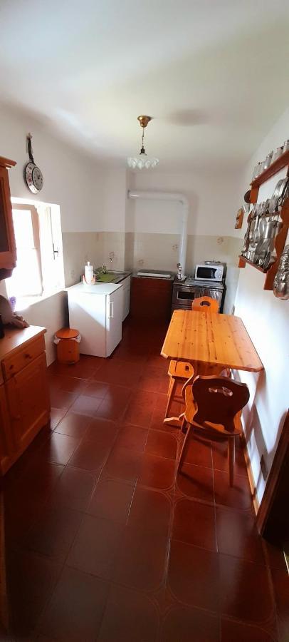 Cjasa Da Puci Apartment Оваро Екстериор снимка